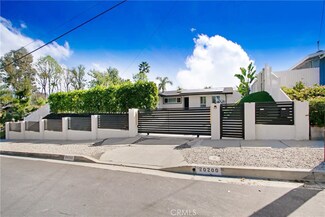 20200 Clark St, Woodland Hills, CA 91367