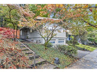 6436 SE Morrison St, Portland, OR 97215