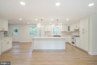 39 Red Oak Trail, Medford, NJ 08055