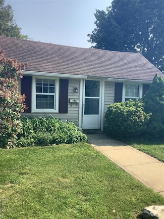 142 Bartlett St, Harbor Beach, MI 48441