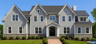 520 Clinton Ave, Wyckoff, NJ 07481