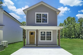 417 Via Dr, Clarksville, TN 37043