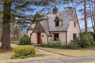 102 Sunset Dr, Ithaca, NY 14850