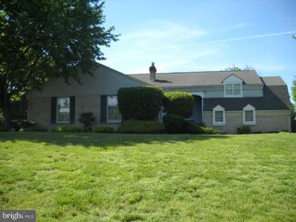 15 Canal Run W, Washington Crossing, PA 18977