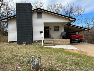 318 S 7th St, Eufaula, OK 74432