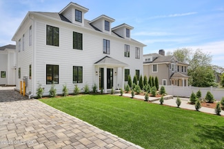 148 E Elm St Unit 2, Greenwich, CT 06830