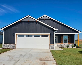 1230 E Northridge St, Valley Center, KS 67147