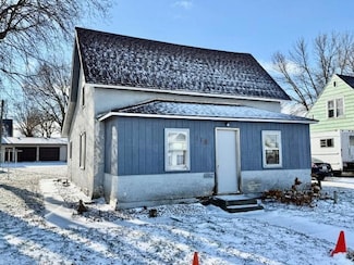 118 E Broadway St, Redwood Falls, MN 56283