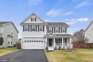 18534 Quantico Gateway Dr, Triangle, VA 22172