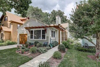 2742 Chamberlain Ave, Madison, WI 53705