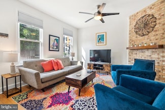 651 16th St NE, Washington, DC 20002