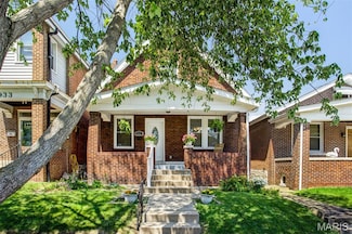 4931 Robert Ave, Saint Louis, MO 63109