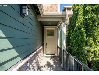 1638 SW 58th Ave Unit 13, Portland, OR 97221