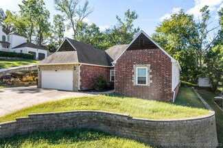 1386 Woodbriar Ln, Catoosa, OK 74015