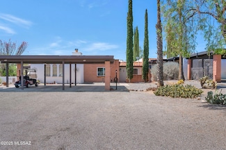 411 W Circulo Del Paladin, Green Valley, AZ 85614