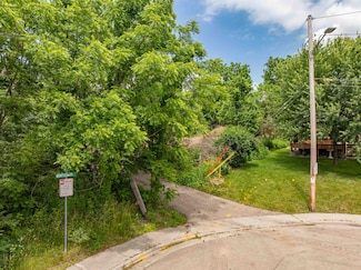208 Hill St, Rock Springs, WI 53961
