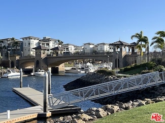 1353 Caspian Way, Oxnard, CA 93035