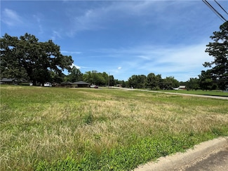 1605 N Church St, Atkins, AR 72823