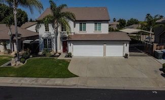 2457 Carson Ave, Clovis, CA 93611