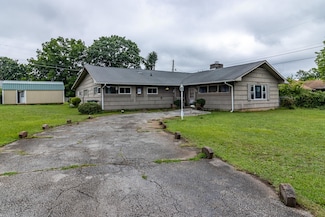 4433 Live Oak Ln, Chattanooga, TN 37411