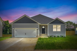 1539 Fredrick Dr, Clarksville, TN 37042