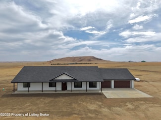 10708 30f St SW, Dickinson, ND 58601