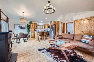 1978 High Chateau Rd, Florissant, CO 80816