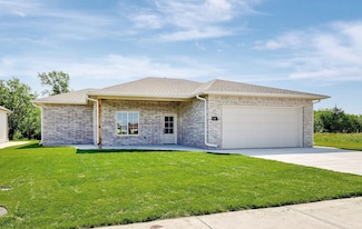 1208 Stutzman, Halstead, KS 67056