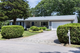 8 Pine Woods Ct, Westerly, RI 02891