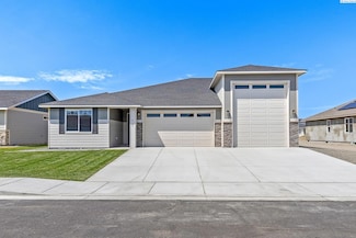 8709 Ashen Dr, Pasco, WA 99301