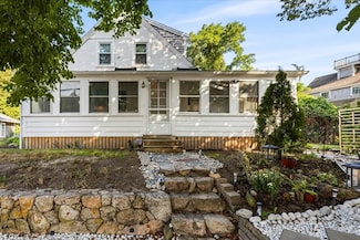 17 Coddington Rd, Barnstable, MA 02632