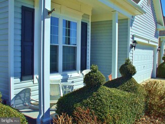 402 Bridgewater Cir, Fredericksburg, VA 22406