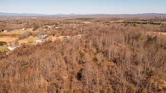 8158 Botha Rd, Warrenton, VA 20186