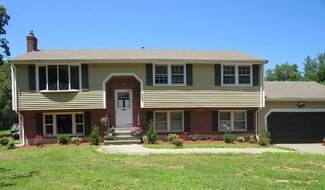 429 E Foxboro St, Sharon, MA 02067