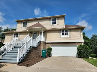6012 Glen Eagles Dr, Erie, PA 16509
