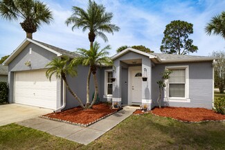 298 Twin Lakes Rd, Melbourne, FL 32901