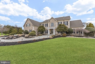 27 Baker Way, Pennington, NJ 08534