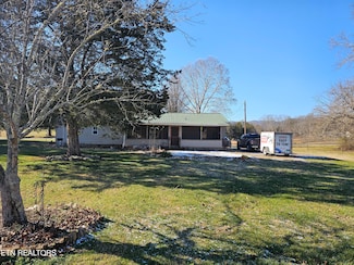 184 Glade Rd, Cumberland Gap, TN 37724