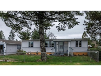 1190 3rd St NE, Bandon, OR 97411