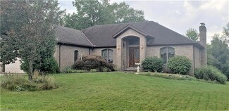 17769 Fowles Rd, Middleburg Heights, OH 44130