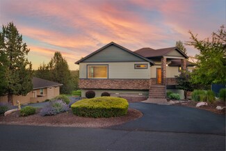 1940 Murrelet Dr, Redmond, OR 97756