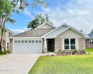 14038 Oak Arbor Dr, Gulfport, MS 39503