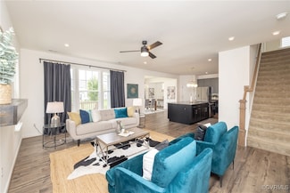 8160 Lyman Ct, Mechanicsville, VA 23116