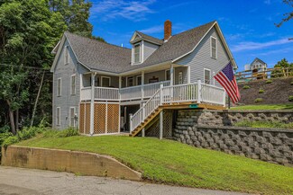 15 Whitman St, Mexico, ME 04257
