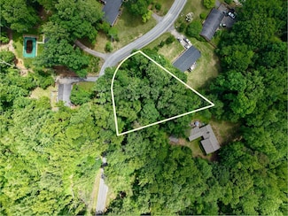 180 Anita Dr, Spartanburg, SC 29302