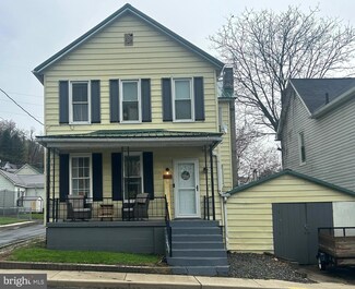 65 Silver St, Ridgeley, WV 26753