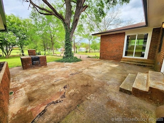 600 W 4th St, Tahlequah, OK 74464