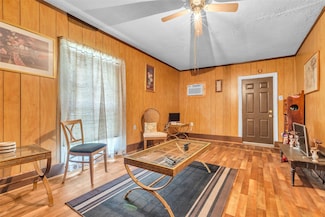 6814 Covington Dr, Houston, TX 77091