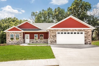 742 Vine Dr, Holts Summit, MO 65043