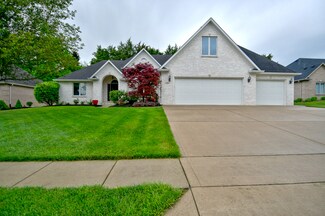 735 Willow Pointe South Dr, Plainfield, IN 46168